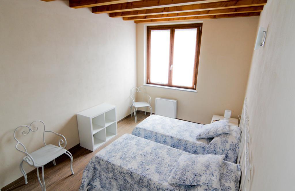 Agriturismo Cascina Della Fontana Lodi Oda fotoğraf